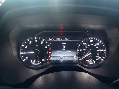 Certified 2024 Nissan Titan SV w/ SV Convenience Package image 18