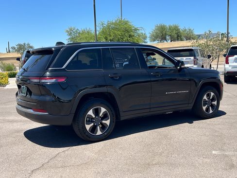 Used 2024 Jeep Grand Cherokee Limited 4xe AWD/4WD image 5
