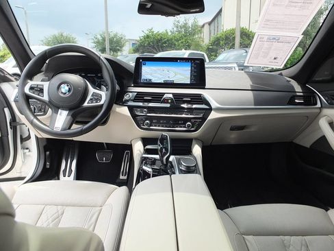 Used 2023 BMW 540i w/ M Sport Package RWD image 25