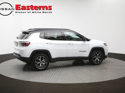 Used 2025 Jeep Compass Limited AWD/4WD image 41