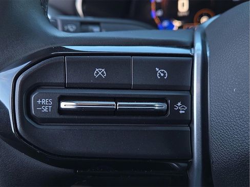 Used 2024 Chevrolet Colorado LT w/ LT Convenience Package II image 17