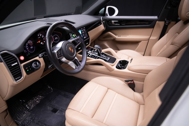 Used 2021 Porsche Cayenne AWD/4WD image 43