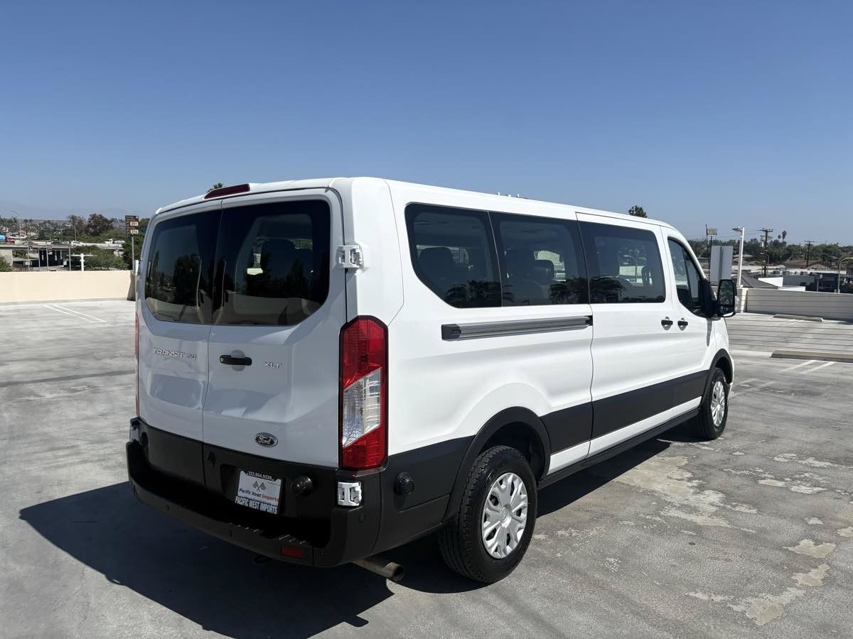 Used 2024 Ford Transit 350 XLT RWD image 28