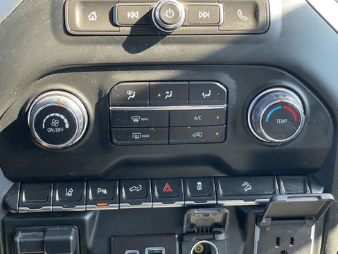 Used 2024 Chevrolet Silverado 2500 Custom w/ Custom Value Package image 22