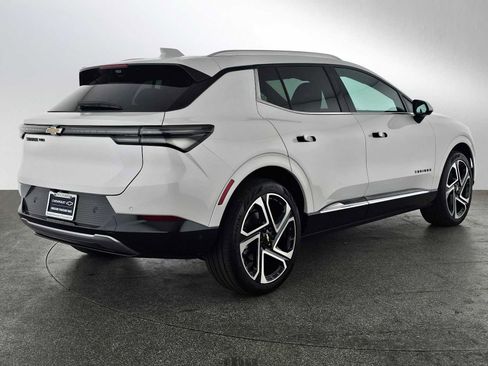 New 2026 Chevrolet Equinox EV LT image 3