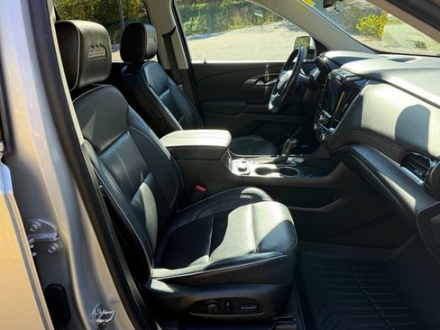 Used 2020 Chevrolet Traverse High Country image 27