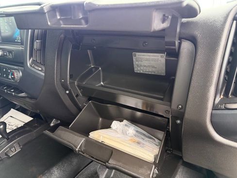 Used 2018 Chevrolet Silverado 2500 W/T w/ Snow Plow Prep Package image 43