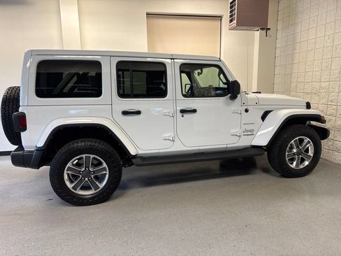 Used 2021 Jeep Wrangler Unlimited Sahara AWD/4WD image 47