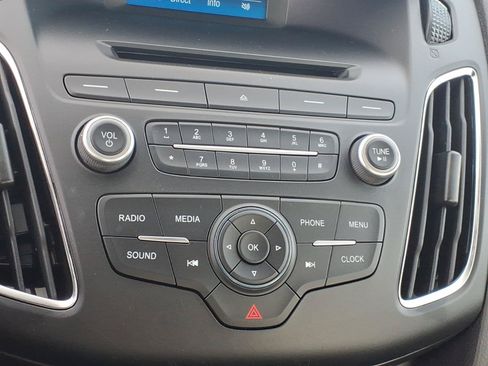 Used 2017 Ford Focus ST FWD image 21