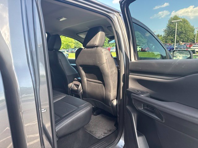 Used 2025 Ford Ranger Lariat w/ FX4 Off-Road Package AWD/4WD image 4