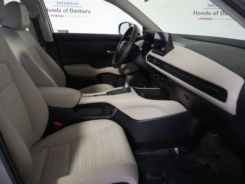 Used 2024 Honda HR-V LX image 6