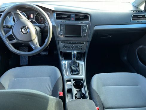 Used 2016 Volkswagen e-Golf SE w/ DC Fast Charging Package image 14