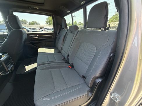 Used 2022 RAM 1500 Big Horn AWD/4WD image 16
