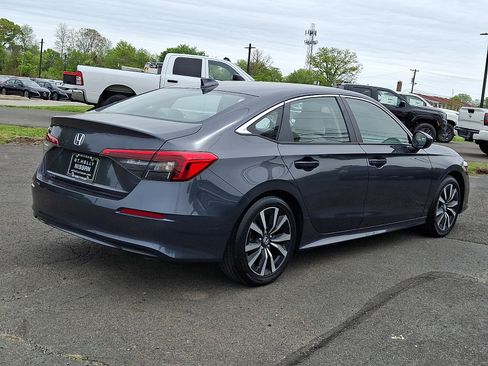 Used 2024 Honda Civic EX image 7