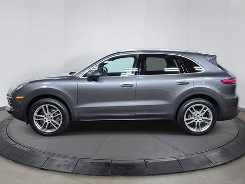 Certified 2023 Porsche Cayenne AWD/4WD image 2