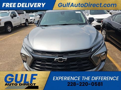 Used 2024 Chevrolet Blazer LT w/ Convenience Package FWD image 2