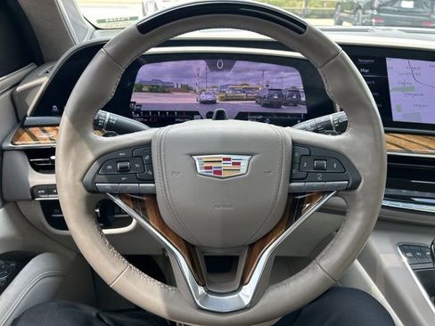 Used 2023 Cadillac Escalade Sport Platinum AWD/4WD image 12