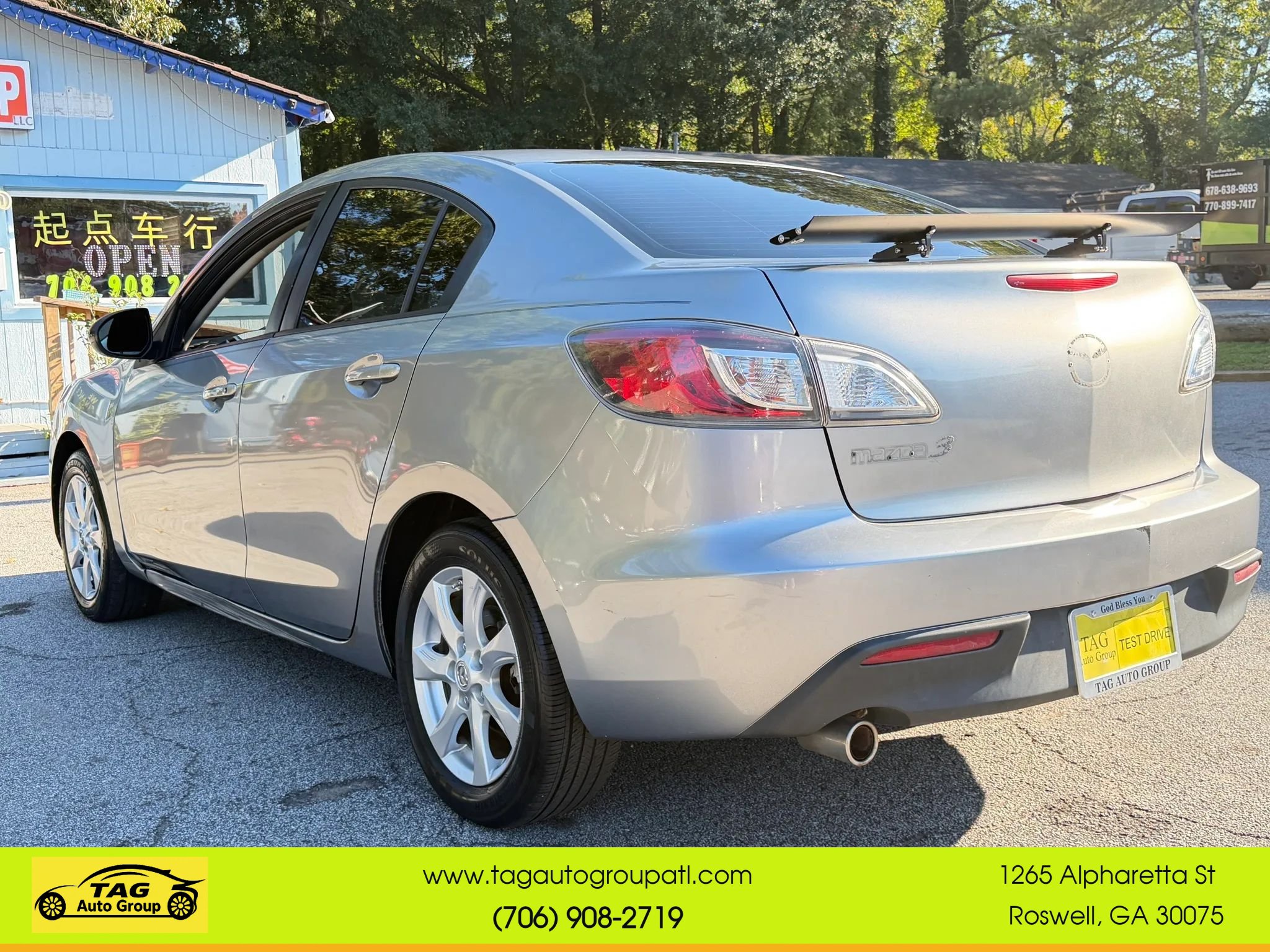 Used 2010 MAZDA MAZDA3 i Touring FWD image 4
