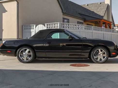 Used 2002 Ford Thunderbird Deluxe image 19