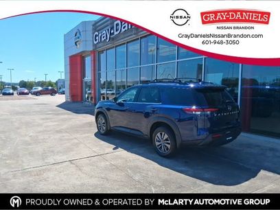 Certified 2025 Nissan Pathfinder SV
