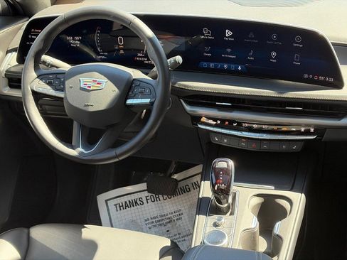 Used 2024 Cadillac XT4 Premium Luxury AWD/4WD image 10