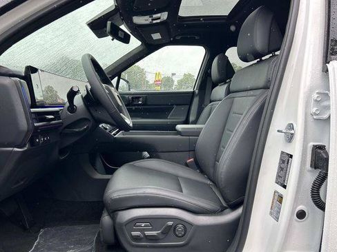New 2026 Hyundai Santa Fe Calligraphy AWD/4WD image 7