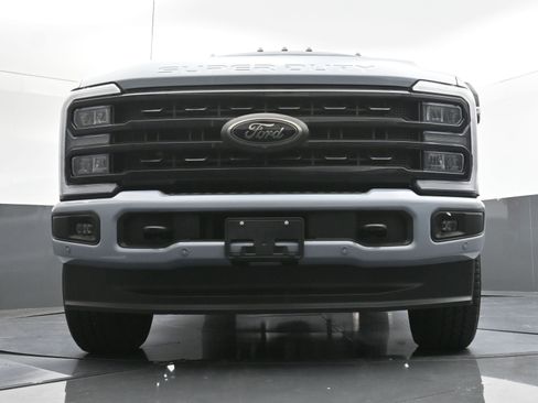 Used 2024 Ford F250 Lariat w/ Lariat Ultimate Package image 25