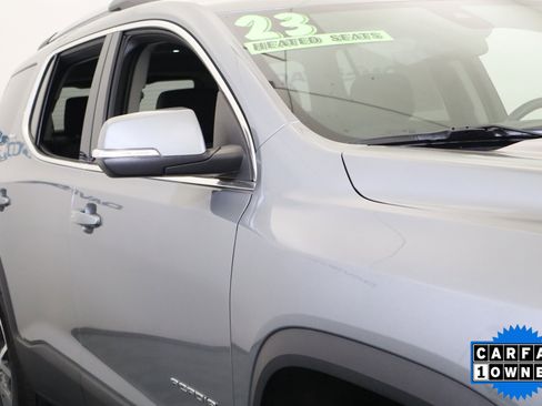 Used 2023 GMC Acadia SLE w/ Driver Convenience Package image 3