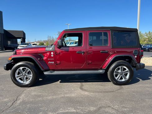 Used 2021 Jeep Wrangler Unlimited Sahara image 4