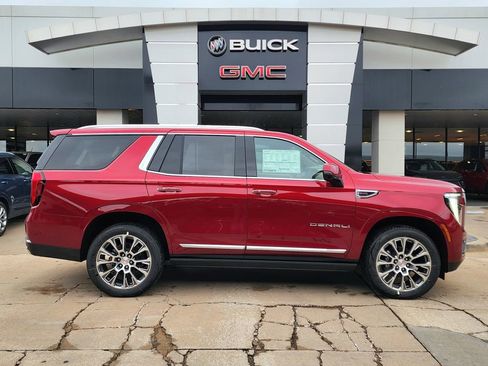 New 2026 GMC Yukon Denali w/ Denali Reserve Package AWD/4WD image 2