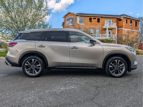 Used 2023 INFINITI QX60 Luxe image 4