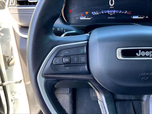 Used 2021 Jeep Grand Cherokee L Limited image 24