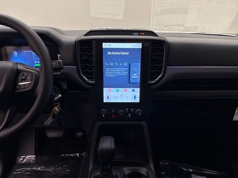 New 2025 Ford Ranger XL image 18
