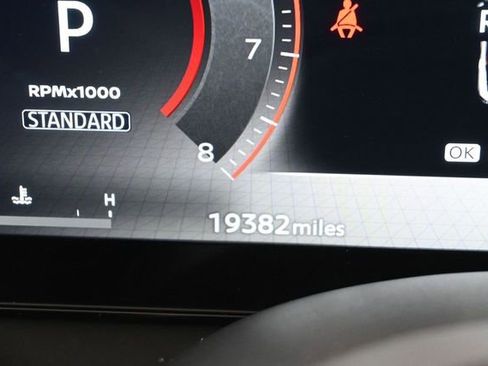 Used 2025 Nissan Kicks SR AWD/4WD image 14