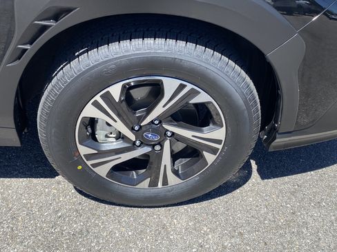 Certified 2024 Subaru Crosstrek 2.0i Premium w/ Crosstrek Mirror Package AWD/4WD image 28