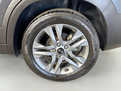 Used 2021 Kia Seltos S FWD image 36