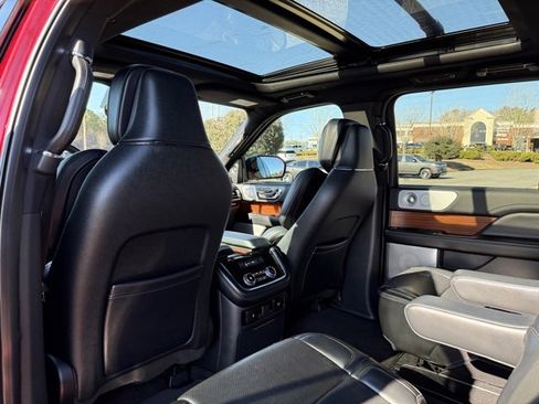 Used 2019 Lincoln Navigator Reserve w/ Cargo Package image 29