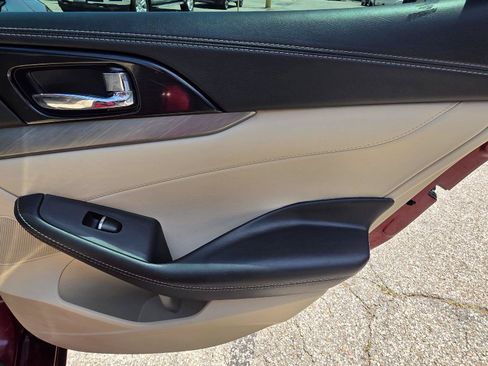 Used 2018 Nissan Maxima 3.5 SL FWD image 35