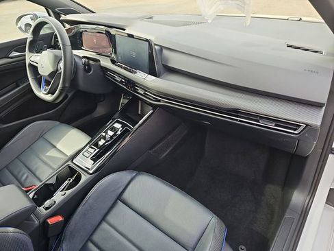 Used 2024 Volkswagen Golf R image 29