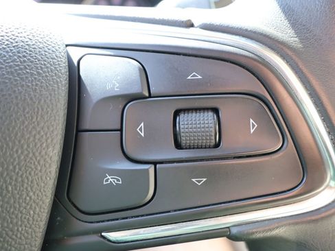 Used 2023 Buick Envision Avenir AWD/4WD image 18