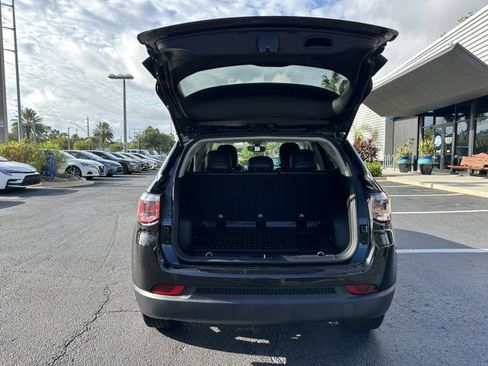Used 2021 Jeep Compass Latitude image 35