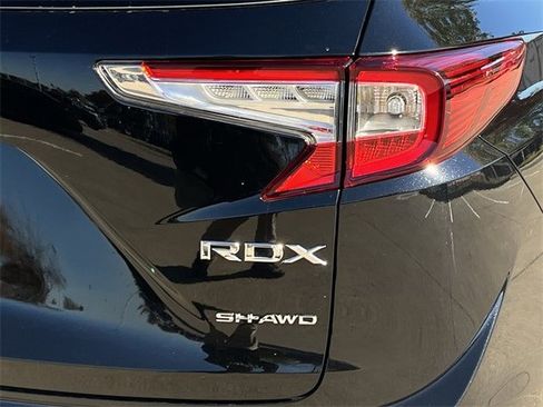 Certified 2024 Acura RDX w/ Technology Package image 7