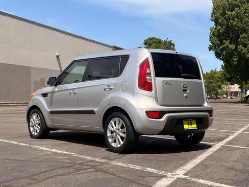 Used 2013 Kia Soul + w/ Audio Pkg FWD image 3