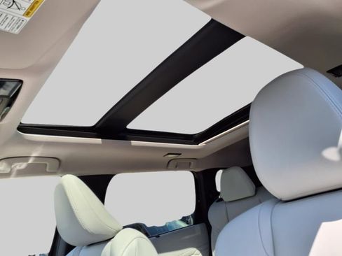 New 2025 Mitsubishi Outlander SEL image 14