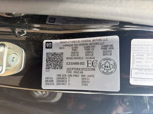 Used 2023 Chevrolet Colorado Z71 w/ Z71 Convenience Package 2 image 19