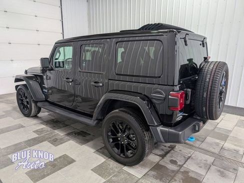 Used 2022 Jeep Wrangler Unlimited Sahara w/ Cold Weather Group image 2