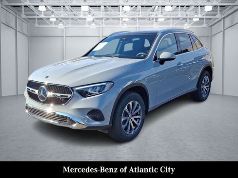 New 2026 Mercedes-Benz GLC 300 4MATIC image 2