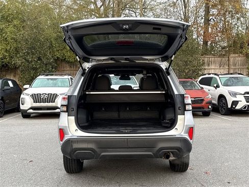Certified 2025 Subaru Forester Premium image 15