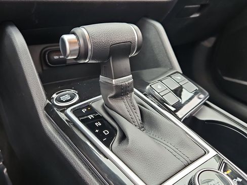 Used 2023 Kia Sportage EX image 21