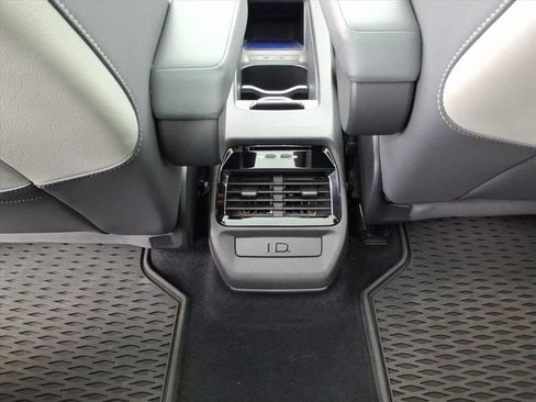 Used 2021 Volkswagen ID.4 Pro S image 7